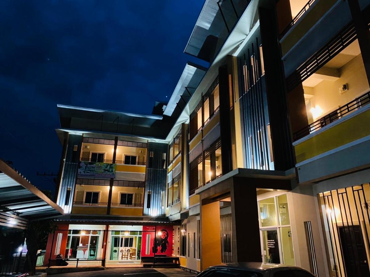 Preme Apartment @Maejo Ban pa Lan  外观 照片